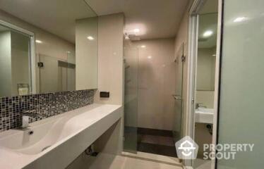 1-BR Condo at Rhythm Sukhumvit 44/1 near BTS Phra Khanong (ID 425475)