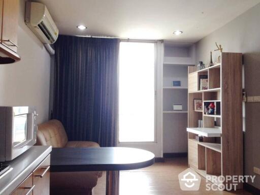 2-BR Condo at Baan Pathumwan Condominium near BTS Ratchathewi