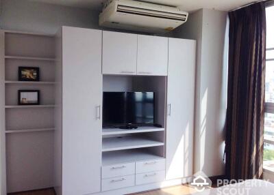 2-BR Condo at Baan Pathumwan Condominium near BTS Ratchathewi