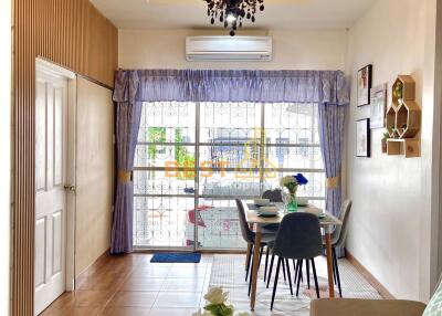 2 Bedrooms Townhouse in Eakmongkol 4 East Pattaya H012022