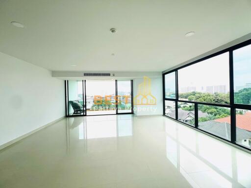 2 Bedrooms Condo in Gardenia Jomtien C012023