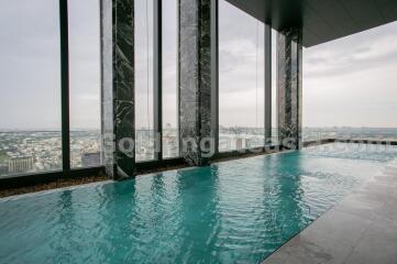 3 Bedrooms Condo on high floor at Hyde Heritage Thonglor