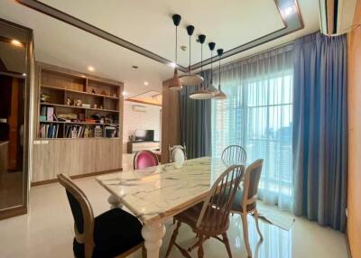 Villa Asoke 2 bedroom condo for sale and rent