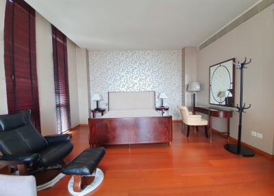 The Sukhothai Residences - Luxury Three Bedroom Condo for Rent Close to Lumphini Park