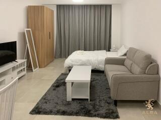 Spacious Studio  Vacant  Furnished