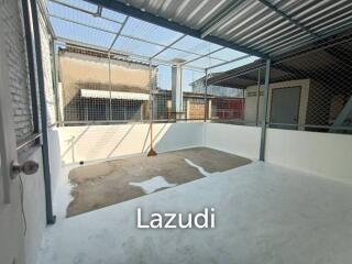 Newly Renovated Commercial building for rent in Ladphrao 128/4