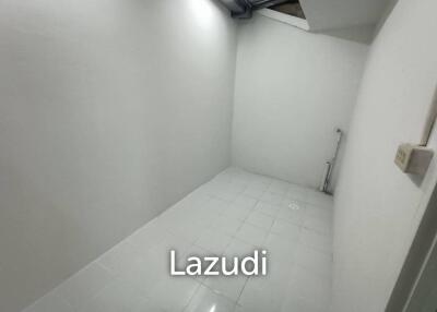 Newly Renovated Commercial building for rent in Ladphrao 128/4