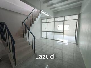 Newly Renovated Commercial building for rent in Ladphrao 128/4