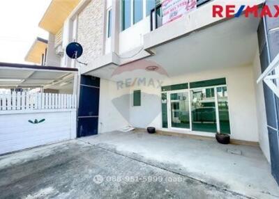 132 Sqm., 4 Beds Townhouse listed for ฿ 2,650,000.