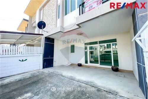 132 Sqm., 4 Beds Townhouse listed for ฿ 2,750,000.