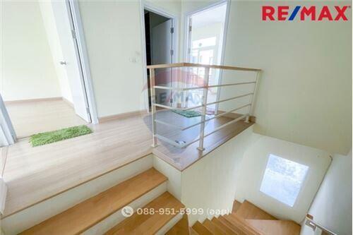 132 Sqm., 4 Beds Townhouse listed for ฿ 2,750,000.