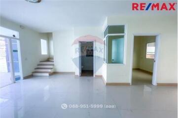 132 Sqm., 4 Beds Townhouse listed for ฿ 2,750,000.