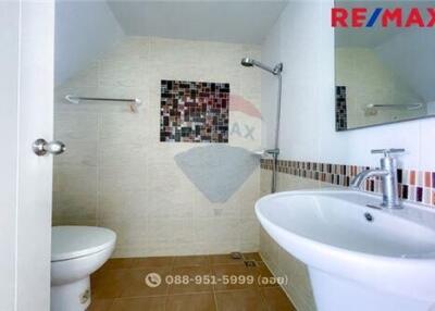 132 Sqm., 4 Beds Townhouse listed for ฿ 2,650,000.