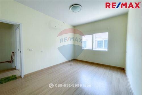 132 Sqm., 4 Beds Townhouse listed for ฿ 2,750,000.