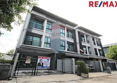 149 Sqm., 3 Beds Townhouse listed for ฿ 4,800,000.