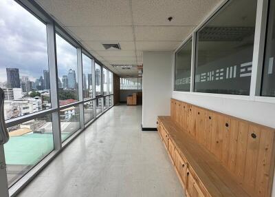 For Rent Bangkok Office Sukhumvit BTS Ekkamai Watthana