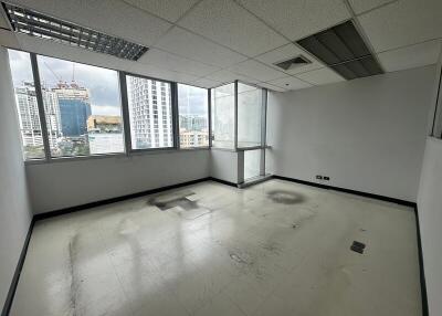 For Rent Bangkok Office Sukhumvit BTS Ekkamai Watthana