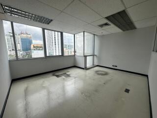 For Rent Bangkok Office Sukhumvit BTS Ekkamai Watthana