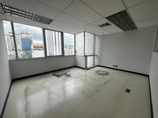 For Rent Bangkok Office Sukhumvit BTS Ekkamai Watthana