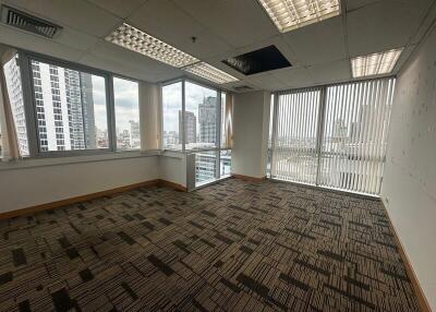 For Rent Bangkok Office Sukhumvit BTS Ekkamai Watthana