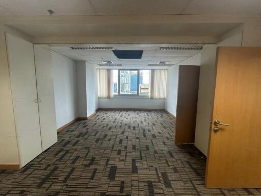 For Rent Bangkok Office Sukhumvit BTS Ekkamai Watthana