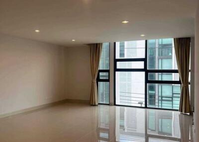 For Rent Bangkok Home Office DAYS Ramintra-Watcharapol Sukhaphiban 5 Bang Khen