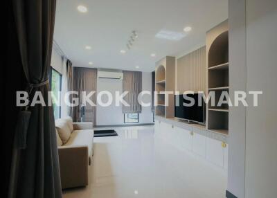 House at The City Bangna for rent