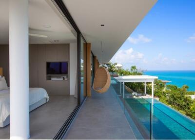 Luxury Villa in this 12-bedroos sea-view pool villa in Koh Samui