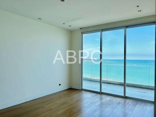 Beachfront Penthouse In Wongamat  For Sale