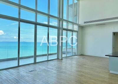 Beachfront Penthouse In Wongamat  For Sale