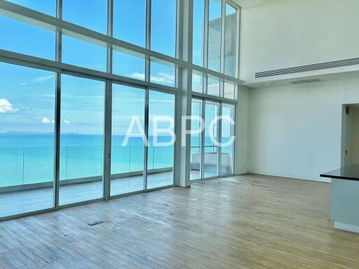 Beachfront Penthouse In Wongamat  For Sale