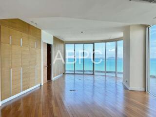 Beachfront Penthouse In Wongamat  For Sale