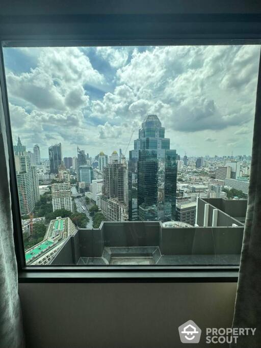 1-BR Condo at Life One Wireless near BTS Phloen Chit