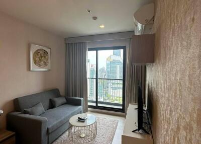 1-BR Condo at Life One Wireless near BTS Phloen Chit