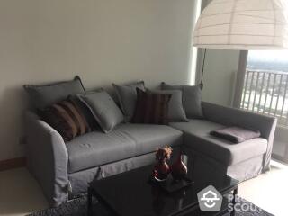 1-BR Condo at The Emporio Place near BTS Phrom Phong (ID 514307)