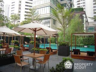 1-BR Condo at The Emporio Place near BTS Phrom Phong (ID 514307)