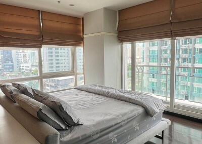 3-BR Condo at The Height Condominium close to Thong Lo