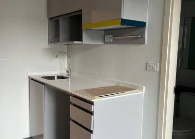 1-BR Duplex at Knights Bridge Space Rama 9 near MRT Phra Ram 9