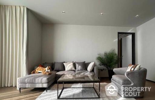 3-BR Condo at The Reserve 61 Hideaway near BTS Thong Lor