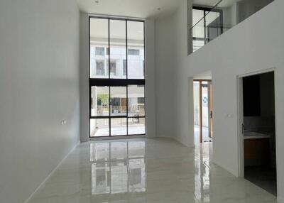 3-BR Townhouse at Demi Sathu 49 in Bang Phong Phang