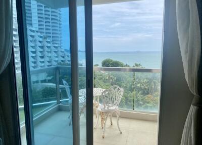 Balcony with a view of the ocean