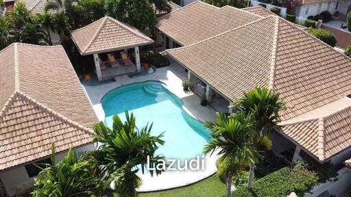 HANA VILLAGE 1 : Beautiful 3 bed Bali style pool villa on Luxury Development close to the beach