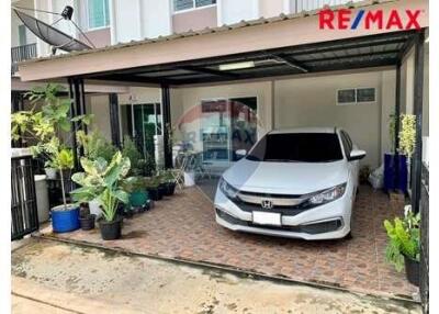 103 Sqm., 4 Beds, 2 Baths Townhouse listed for ฿ 1,980,000.