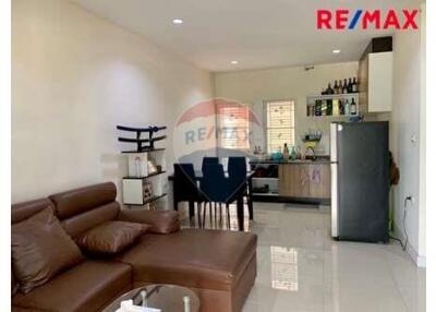 103 Sqm., 4 Beds, 2 Baths Townhouse listed for ฿ 1,980,000.