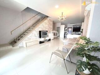 3 Bed 3 Bath in East Pattaya HR2958