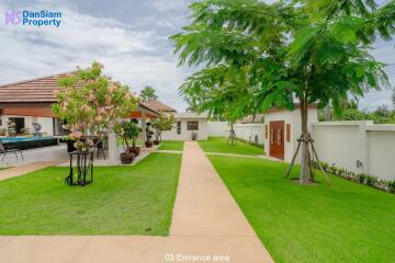 Exquisite Bali-style Pool Villa in Hua Hin on Large Land Plot