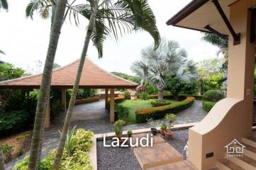 LEELAWADEE : Beautiful design 4 bed pool villa near the beach