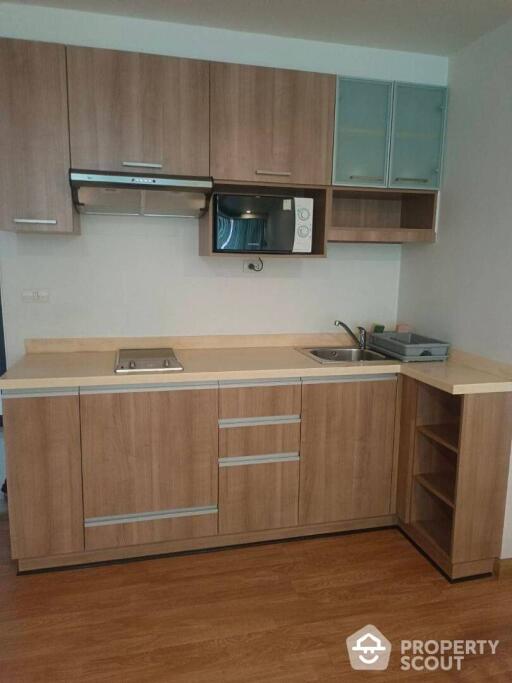 1-BR Condo at The Alcove Sukhumvit 49 near BTS Phrom Phong