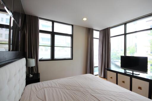 Pearl Residences Sukhumvit 24 - 82 sqm. and 2 bedrooms, 2 bathrooms