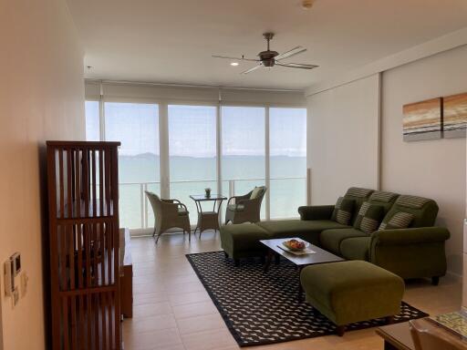 Luxury Beachfront Condo For Rent In North Point